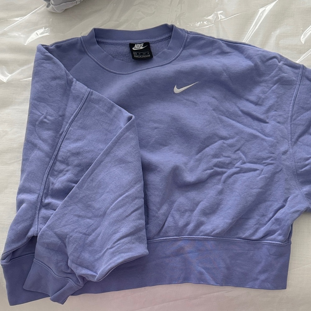 Nike Woman’s Purple Crewneck Sweater